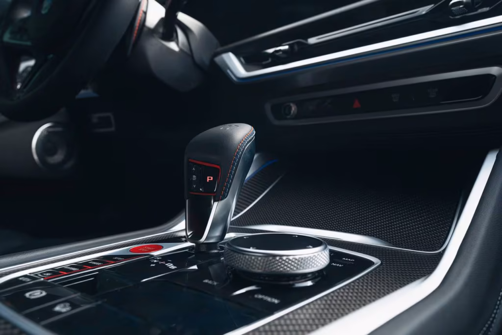 2025 BMW XM WHITE
